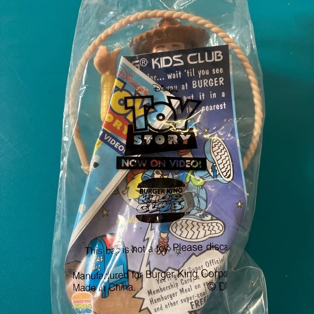 Toy Story Collectible Bundle - Picture 7 of 16